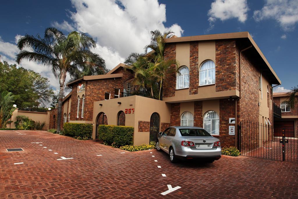 Glen Marion Guest House Pretoria-Noord Exteriör bild